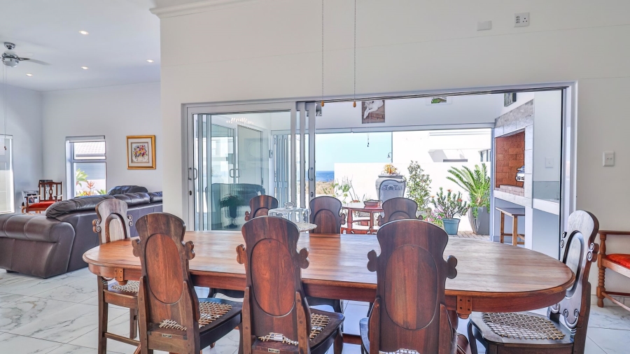 4 Bedroom Property for Sale in Sandy Point Beach Estate Western Cape